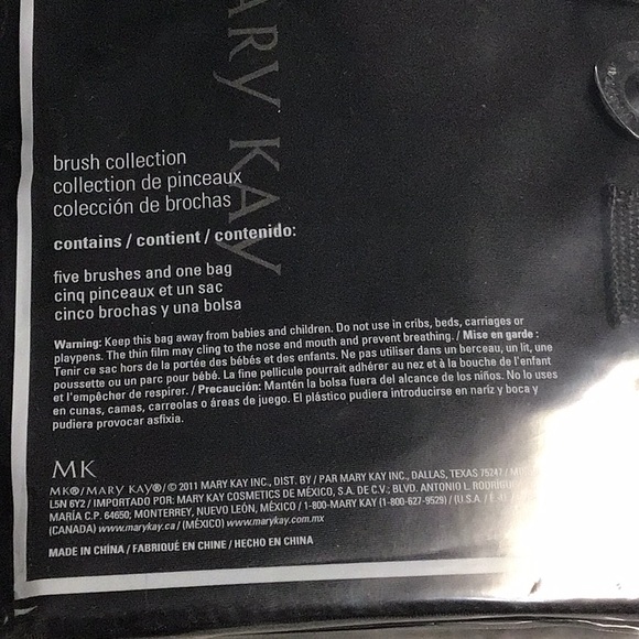 Mary Kay Brush collection with bag - Picture 8 of 8